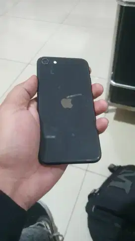 iPhone se 2020 64gb Fullset Siap Pakai