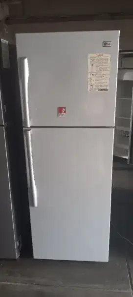 Kulkas LG 2 pintu