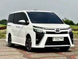 Voxy 2.0 AT Matic Warna Putih Tahun 2019 Murah Mulus Luar Dalam