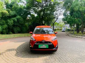 Toyota Sienta V Matic 2016