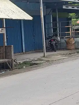 Tiga Ruang usaha di pusat ekonomi kesesi