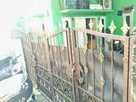 di jual pagar rumah bermotif ulir dan berbunga