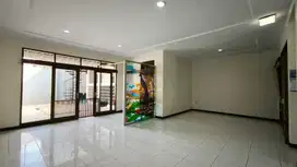 Rumah Nyaman di Taman Cikendi Hegarmanah Bandung