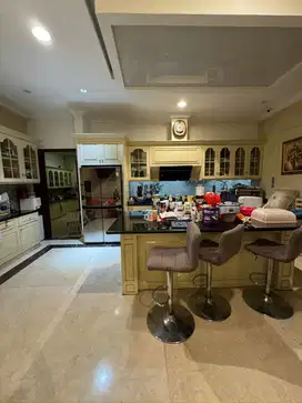 NL355- Dijual !! Rumah Hook LUX/Mewah Luas 800 di Villa Artha Gading