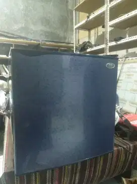 Kulkas Portable SANKEN Mulus Normal Hemat Listrik/ Kulkas Mini