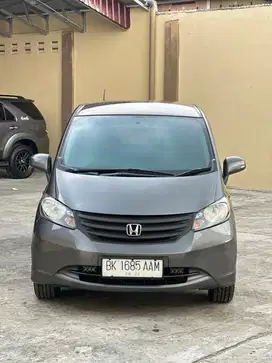 Honda freed S at matic 2012