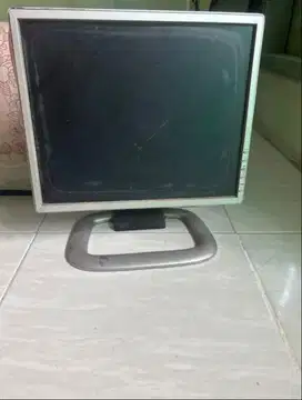 Jual monitor bekas