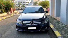 Km60rb mercedes benz mercy c200 cgi avg 2013 hitam