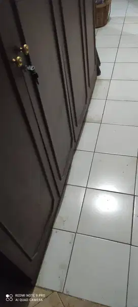 Lemari Pakaian 4 pintu Jati