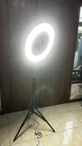 RINGLIGHT merk Cathie Stuff