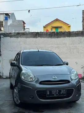 Nissan March A/T 2012