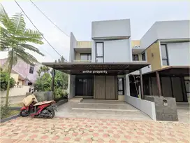 RUMAH MODERN STRATEGIS AKSES 2 MOBIL DI CINANGKA PONDOK CABE