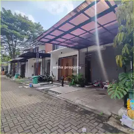 RUMAH SECOND BINTARO, DEKAT KAMPUS UPJ