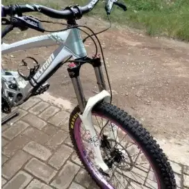 Fork Marzoochi Bomber 55 ATA Air, Adjust 100-160, TA Boost 20x110
