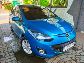 Mazda 2 V matic 2012 / cash kredit bisa