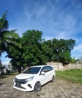 Daihatsu Sigra R 2022 MT
