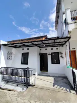 RUMAH MINIMALIS KOMPLEK CINUNUK CIBIRU CIGURUWIK