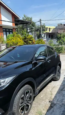 Honda H-RV E CVT  2021
