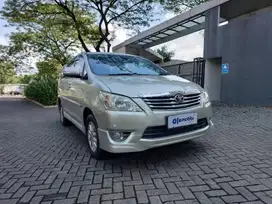 TDP 5jt Toyota Kijang Innova Silver 2.0 V Luxury AT 2012 4JD