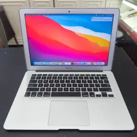 Macbook Air 13 2017 Ci5 RAM 8GB STORAGE 256GB Battery Baru CC 1 Mulus