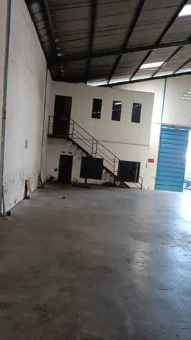Gudang Angtropolis Margomulyo dekat Suri Mulia, Tandes, tanjungsari