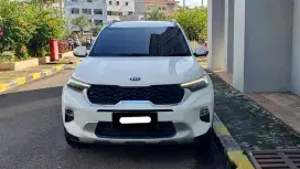 Kia sonet premier 5 seater 2021 putih sunroof audio bose