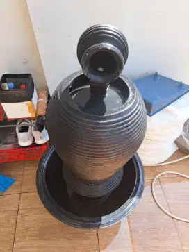 Air mancur susun buat taman, tinggi sekitar 1 meter, lebar bak 50 cm