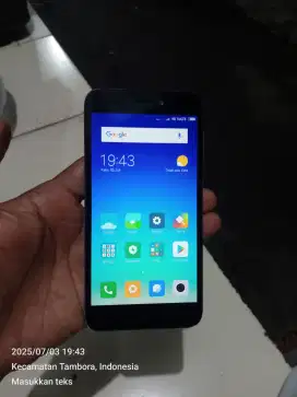 Jual hp Xiaomi redmi 5a jaringan 4G LTE ram 2/16GB camera 13 Mega