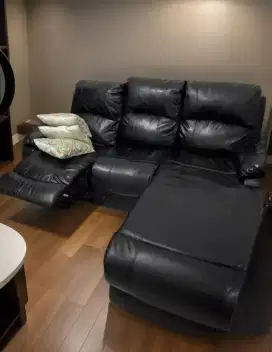 Sofa Reclining letter L Liverton set meja Informa istimewa