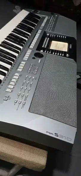 Yamaha PSR S910 Keyboard