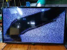 Dijual tv 32inc merk sharp type LC-32LE180I, idup layar pecah