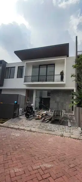 Rumah Baru Dian Istana Minimalis 2 Lantai Spek Premium Siap Huni