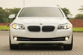 Full Option Liat! BMW 528i Luxury RSE F10 2013 White e250 c250 e400