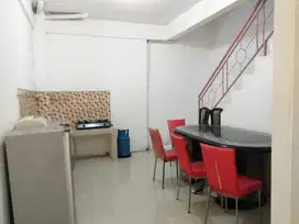 Sewa Rumah Jelambar Jakarta Barat 4x12 Dengan 3 Lantai Harga Termurah