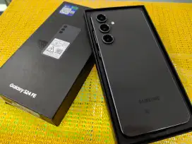 SAMSUNG S24FE 8/256 GRAPHITE SECOND SEIN