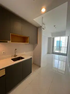 2BR Hook Unfurnished Apartemen Taman Anggrek Residences