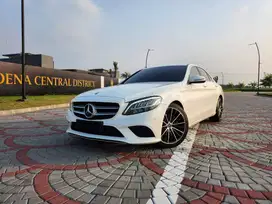 TERMURAH!! DP 5 JUTA. C200 1.5 EQ BOOST AT MATIC 2019 ISTIMEWA