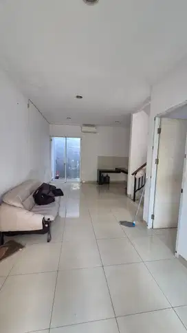DISEWAKAN RUMAH SEMI FURNISHED GREENLAKE CITY GLC CLUSTER AUSTRALIA