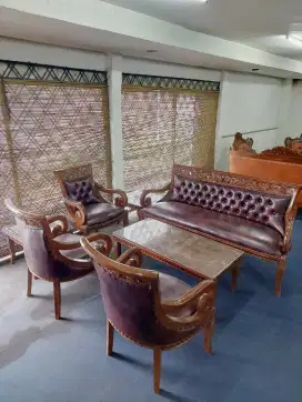 SET Kursi Tamu Jati Spanyol 3111 + Meja Tamu + 2 Meja Sudut - Sofa