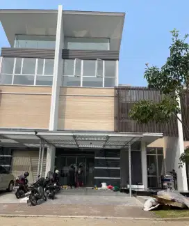DIJUAL RUMAH GOLF ISLAND CLUSTER CHOPIN 3 LANTAI UK. 10x34, 3m