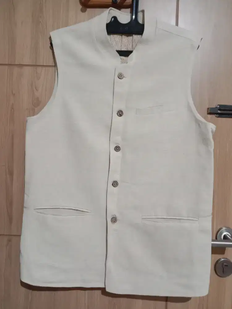 Outwear Beige Premium
