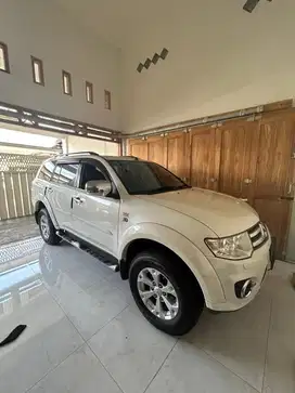 Pajero Dakar VGT 2014 Putih