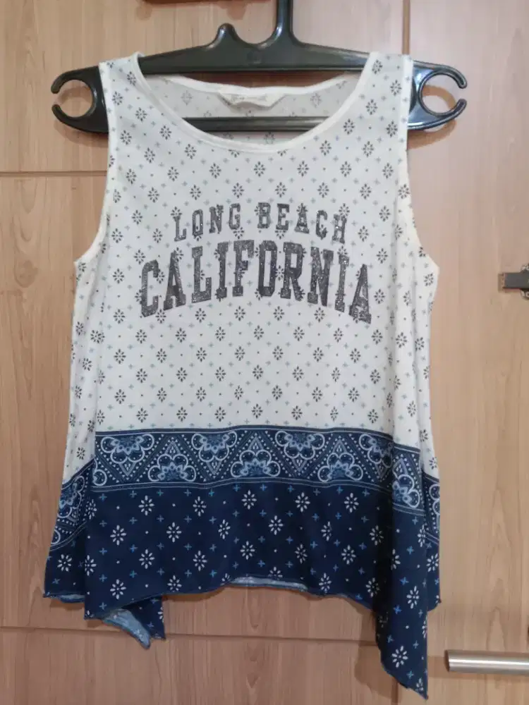 Tops Branded Tanpa lengan