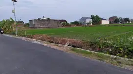 Tanah Strategis 10.700m² Zona Kuning Klaten