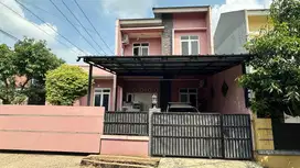 RUMAH DI VILLA BOGOR INDAH POSISI HOOK SEMI FURNISHED