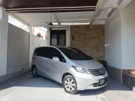 Honda Freed 2011 Bensin