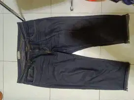Celana Clasik Denim