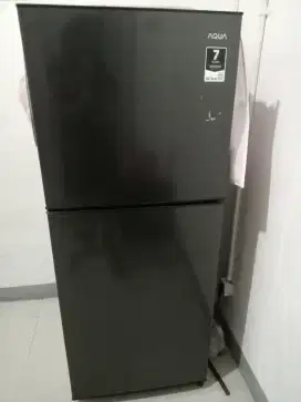 Kulkas 2 pintu aqua