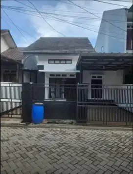 Rumah kos aktif di permata Buahbatu dekat stt Telkom dan dekat tol