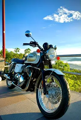 Triumph bonneville T100